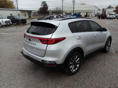 2022 Kia Sportage S