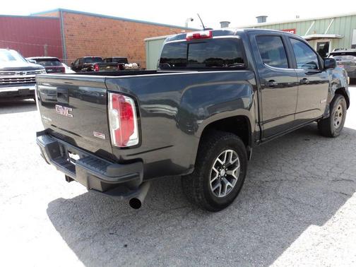 Gray 2016 GMC Canyon SLE