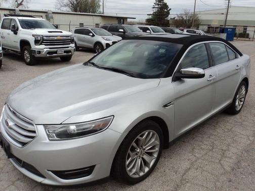 Ingot Silver Metallic 2015 Ford Taurus Limited