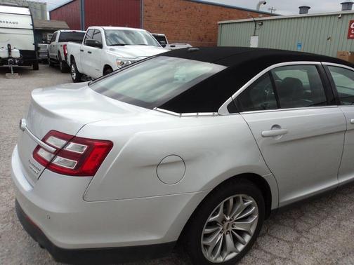 Ingot Silver Metallic 2015 Ford Taurus Limited