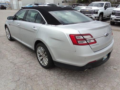 Ingot Silver Metallic 2015 Ford Taurus Limited