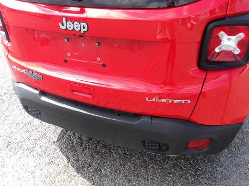 Colorado Red Clearcoat 2023 Jeep Renegade Limited