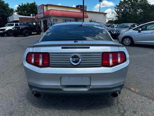 2011 Ford Mustang GT Premium