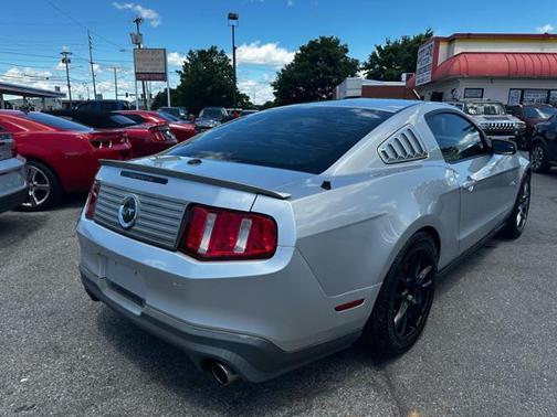 2011 Ford Mustang GT Premium