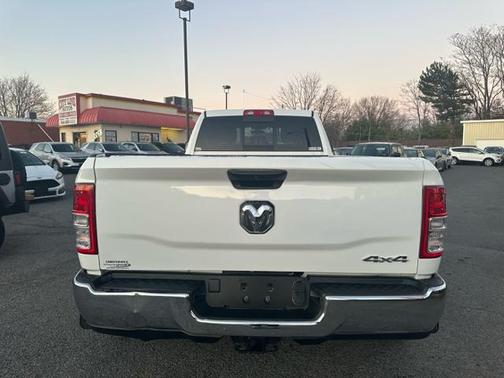 2021 RAM 3500 Tradesman Crew Cab 4x4 8' Box