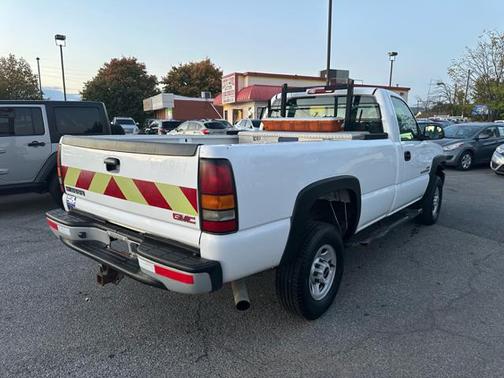 2004 GMC Sierra 2500 Work Truck