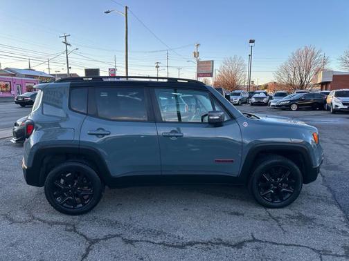 2016 Jeep Renegade Trailhawk
