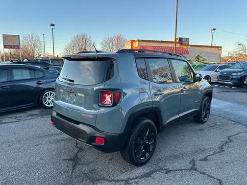 2016 Jeep Renegade Trailhawk