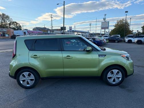 2016 Kia Soul Base