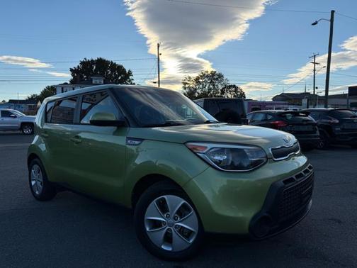 2016 Kia Soul Base