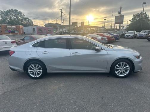 2017 Chevrolet Malibu 1LT
