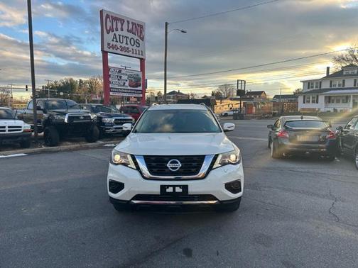 2017 Nissan Pathfinder S