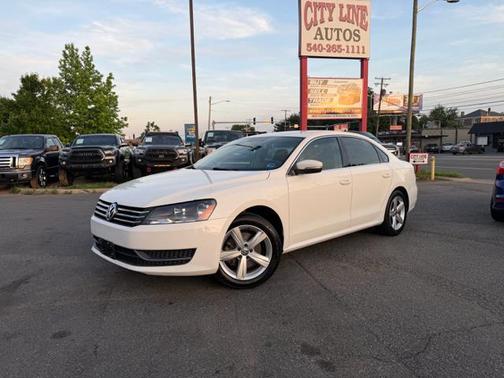 Candy White 2014 Volkswagen Passat 1.8T Auto SE