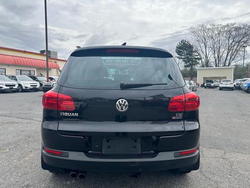 2017 Volkswagen Tiguan 2.0T Wolfsburg Edition
