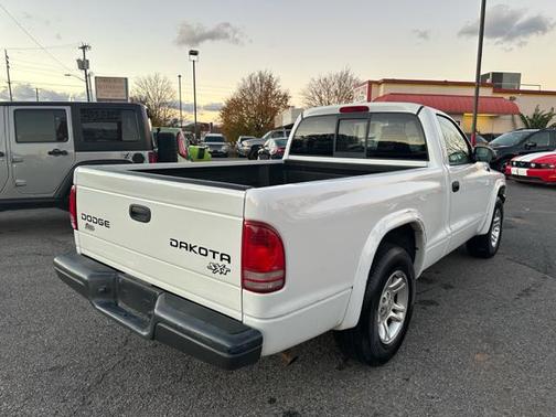 2003 Dodge Dakota Base