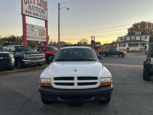 2003 Dodge Dakota Base