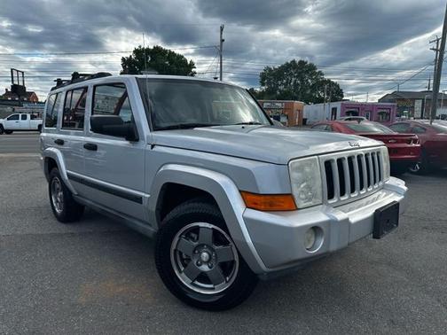 2006 Jeep Commander Base