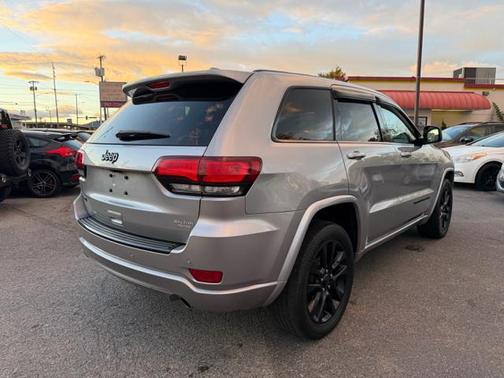 2017 Jeep Grand Cherokee Altitude