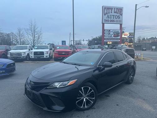 2019 Toyota Camry SE