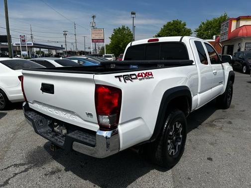 2016 Toyota Tacoma SR5