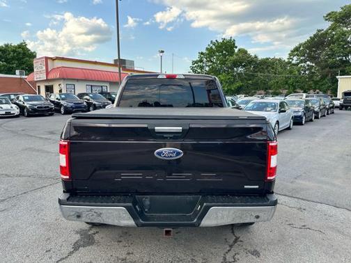 Red 2018 Ford F-150 XLT