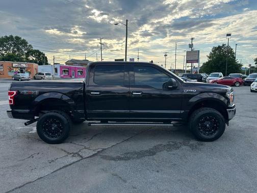 Red 2018 Ford F-150 XLT