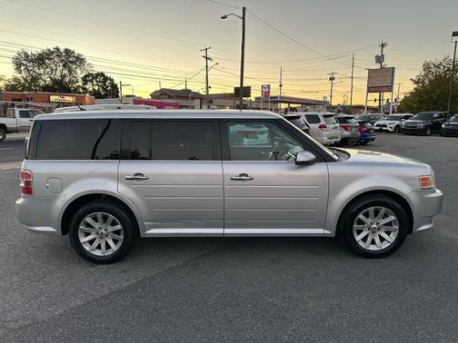 Ingot Silver Metallic 2012 Ford Flex SEL