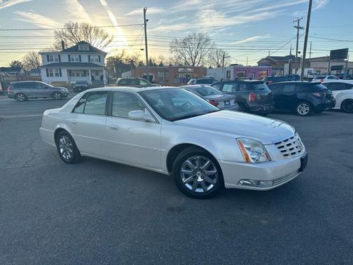 2011 Cadillac DTS Premium Collection