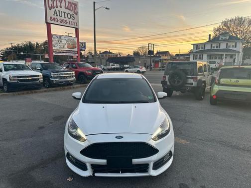 2018 Ford Focus ST ST