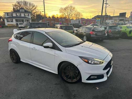 2018 Ford Focus ST ST