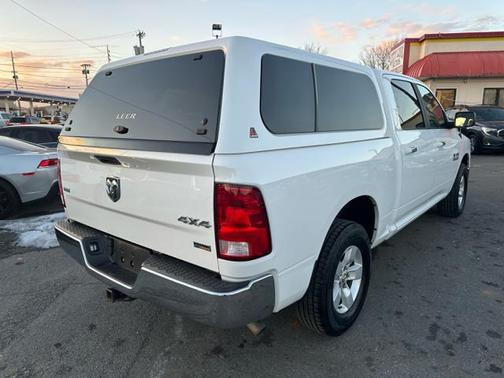 2017 RAM 1500 SLT