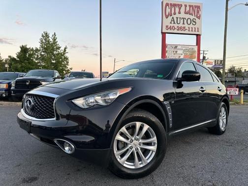 2017 INFINITI QX70 Base