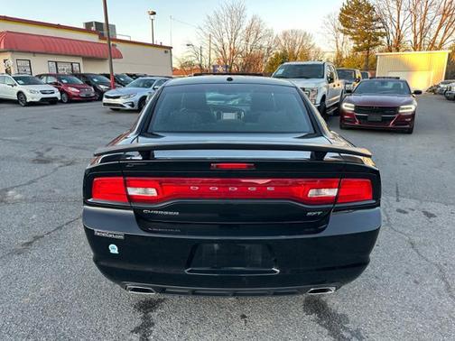 2014 Dodge Charger SXT