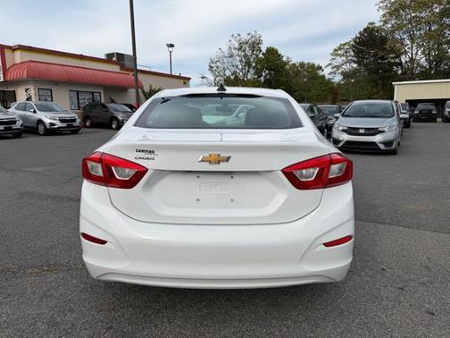 2016 Chevrolet Cruze LS Auto