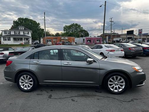 2013 Chrysler 200 Limited