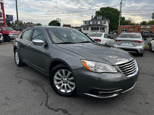 2013 Chrysler 200 Limited