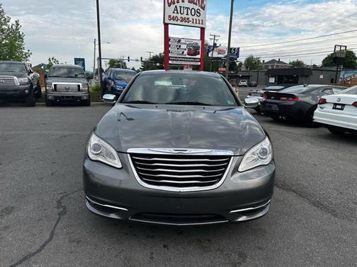 2013 Chrysler 200 Limited
