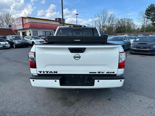White 2018 Nissan Titan SV