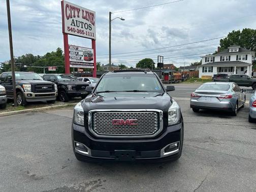 Onyx Black 2017 GMC Yukon XL Denali