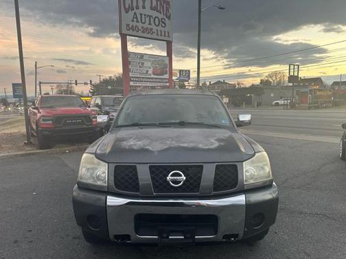2004 Nissan Pathfinder SE