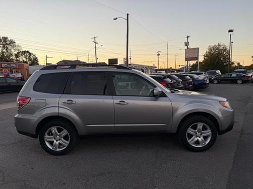 2010 Subaru Forester 2.5 X Premium