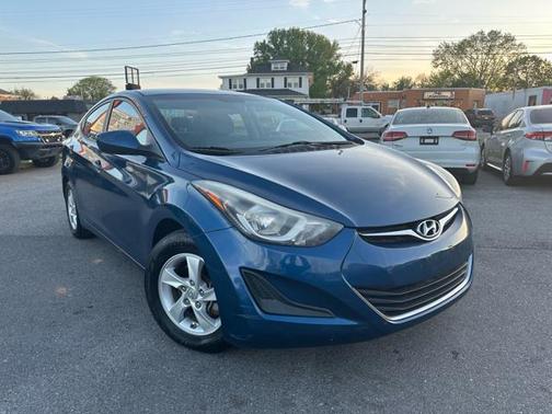 2014 Hyundai ELANTRA SE