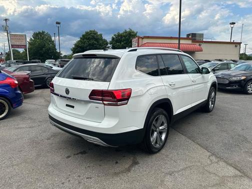 Pure White 2018 Volkswagen Atlas 3.6L SE w/Technology