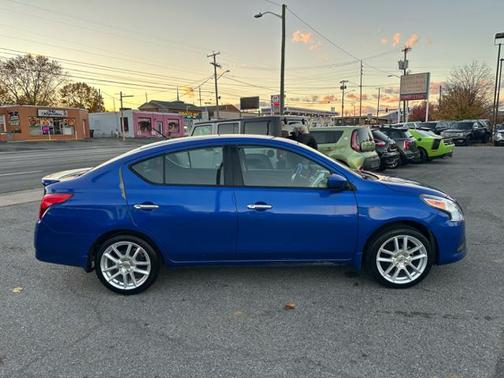 2016 Nissan Versa 1.6 SV