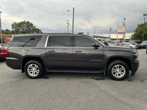 2017 Chevrolet Suburban LS