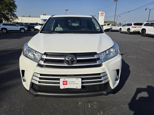 2019 Toyota Highlander 