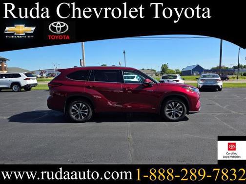 2021 Toyota Highlander Hybrid XLE