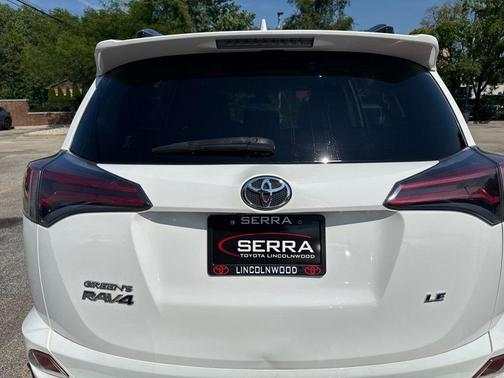Super White 2017 Toyota RAV4 LE