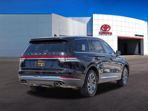 INFINITE BLACK MET CC 2024 Lincoln Aviator Livery