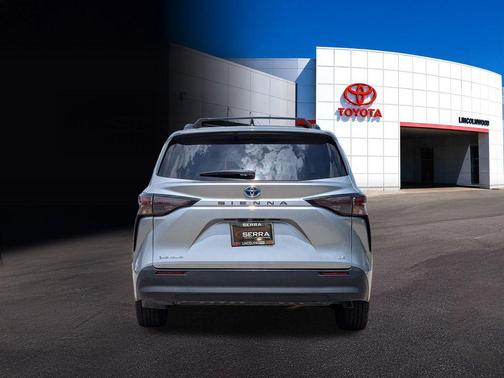 Celestial Silver Metallic 2025 Toyota Sienna LE